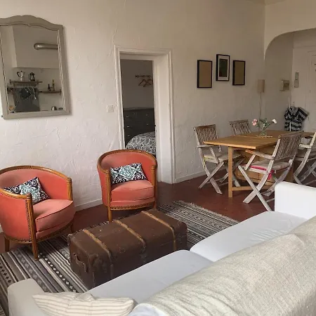Cosy And Authentic In Old Apartment *