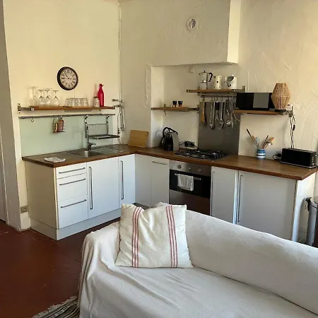 Apartment Cosy And Authentic In Old Antibes