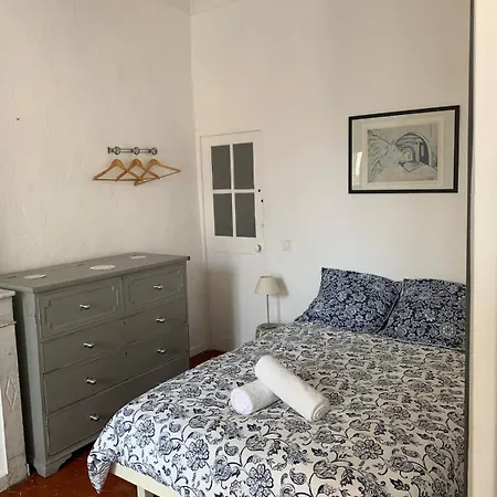 Cosy And Authentic In Old Apartment *