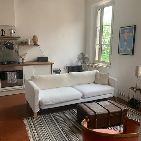Cosy And Authentic In Old Apartment *